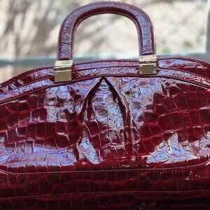 Giani Bini shoulder bag, deep red in color